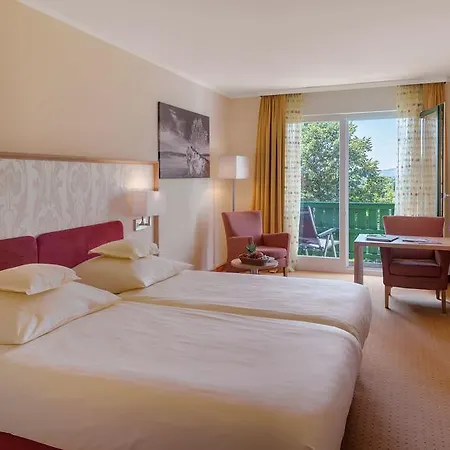 Sonnengut Wellness - Therme -