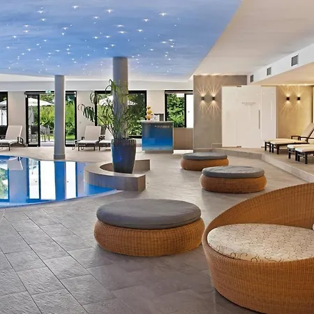 Sonnengut Wellness - Therme - 호텔 바트 비른바흐