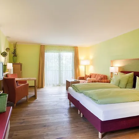 Sonnengut Wellness - Therme - Hotel 4*