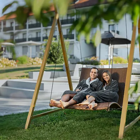 Sonnengut Wellness - Therme - Отель Бад-Бирнбах