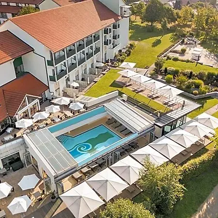 Sonnengut Wellness - Therme - Отель