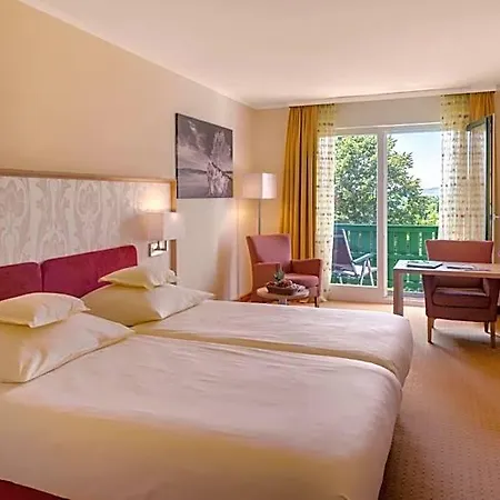 Sonnengut Wellness - Therme -