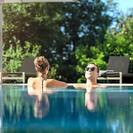 Отель Sonnengut Wellness - Therme - Бад-Бирнбах