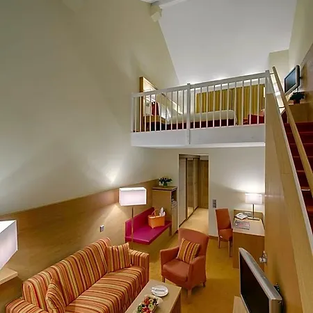 Sonnengut Wellness - Therme - 酒店
