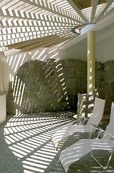 Отель Sonnengut Wellness - Therme -