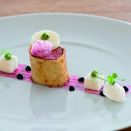 Sonnengut Wellness - Therme - Отель Бад-Бирнбах