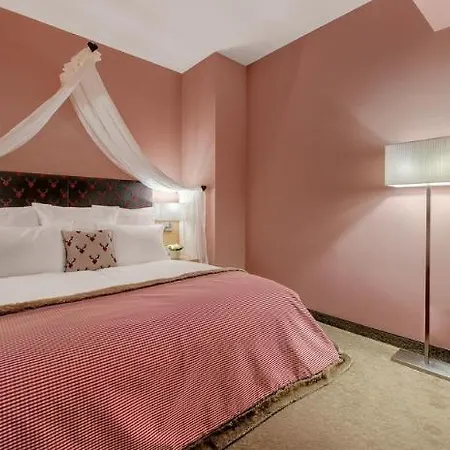 Sonnengut Wellness - Therme - Отель